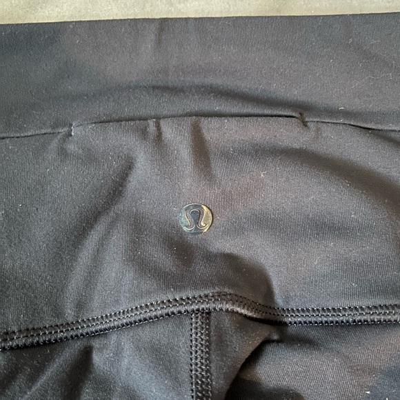 Lululemon leggings with mesh - Picture 3 of 6